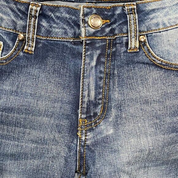 Mid Rise Skinny Jeans with Crystal Studs Back Pockets Embrodiered Accented - NEW - Picture 4 of 5